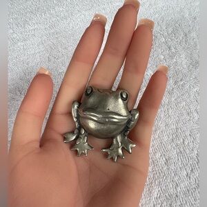 Vintage Unisex Pewter Frog Brooch Pin